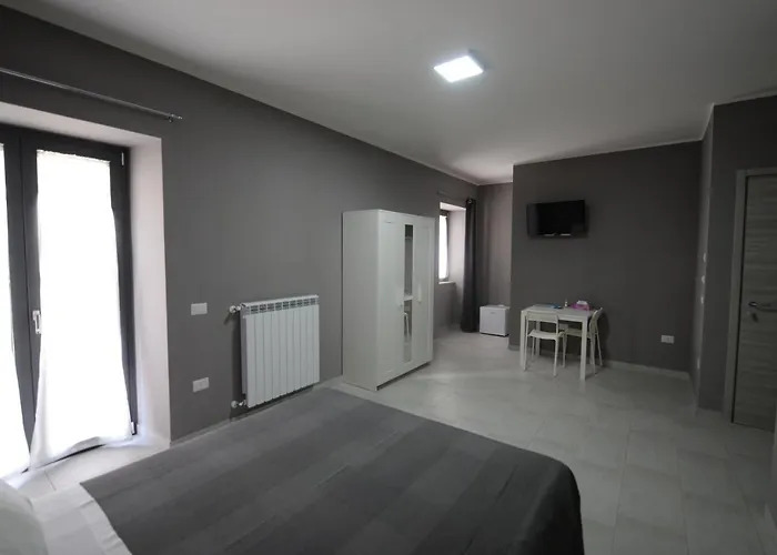 Sonia E Alessia לינה וארוחת בוקר Mileto